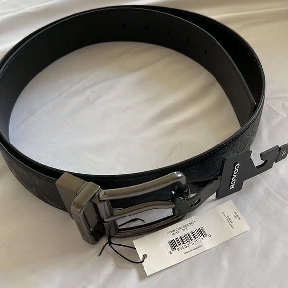 Black leather coach belt. New with tags.
